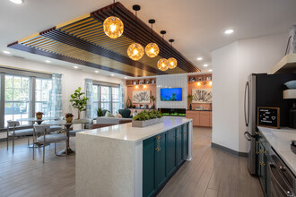 Eagles Landing Tallahassee in Tallahassee, FL - Building Photo - Interior Photo