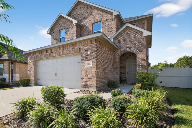 9205 Inland Leather Ln