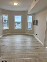 241 Walnut St, Unit 2 in Chelsea, MA - Building Photo - Building Photo