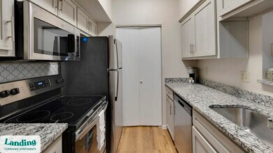 165 Forestbrook Dr in Lewisville, TX - Foto de edificio - Building Photo