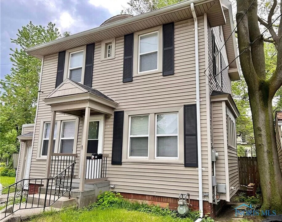 123 Central Ave in Toledo, OH - Building Photo