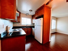 620 Gamma Ct, Unit #4 Apartments