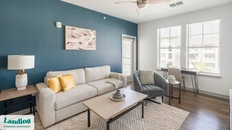 100 Wildwood Ct in Birmingham, AL - Building Photo