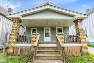 3703 E 63rd St in Cleveland, OH - Building Photo