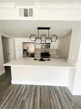 15287 Maturin Dr, Unit 76 in San Diego, CA - Building Photo - Building Photo