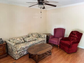 2718 Painter Ave SW, Unit B106 in Knoxville, TN - Building Photo - Building Photo