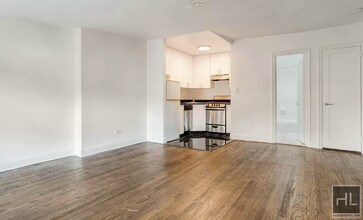 GORGEOUS Greenwich Village Real 1 Bedroom  in New York, NY - Building Photo - Building Photo