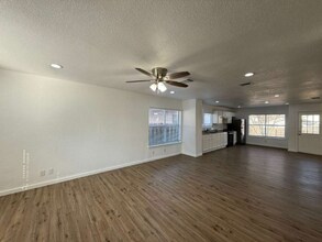 7122 Warrior Trail in San Antonio, TX - Building Photo - Building Photo