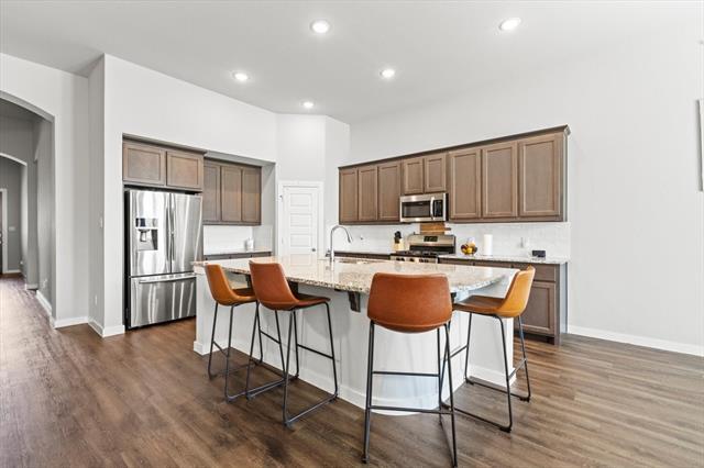 property at 1526 Calcot Ln