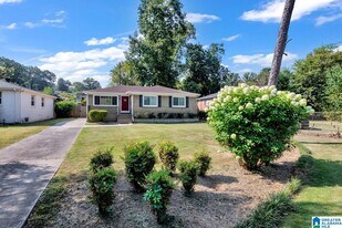 5321 Crestwood Blvd in Birmingham, AL - Building Photo