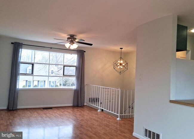 14362 Southgate Ct in Woodbridge, VA - Building Photo - Building Photo