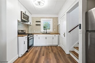 120 Little Pl in South Bound Brook, NJ - Building Photo - Building Photo