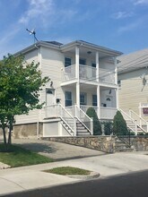 68 Edenfield Ave, Unit #2 in Watertown, MA - Building Photo - Building Photo