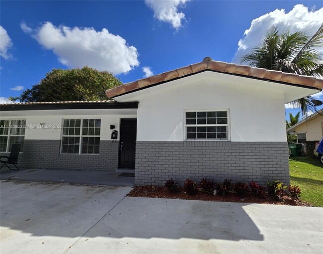 3805 NW 78th Terrace in Coral Springs, FL - Building Photo - Building Photo