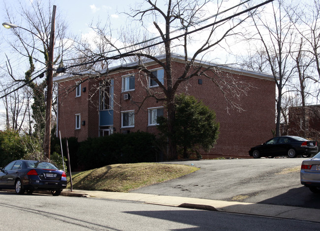 2132 19th St N in Arlington, VA - Building Photo - Building Photo