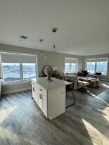 210 Old Colony Ave, Unit 603 in Boston, MA - Building Photo