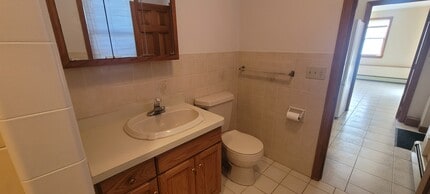 15 Landers Rd, Unit B in Stoneham, MA - Building Photo - Building Photo