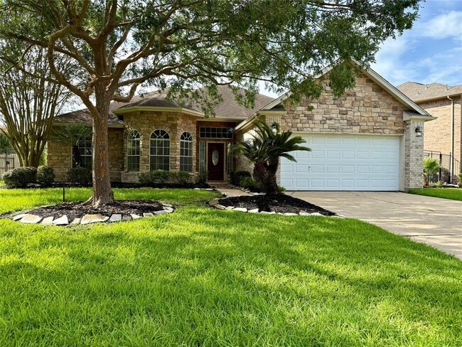 property at 3221 River Birch Dr