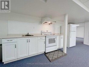 127 Clarion Crescent in Markham, ON - Building Photo - Building Photo