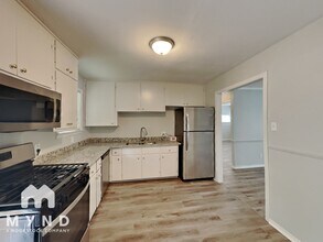 110 N Redford Ln in Fort Worth, TX - Building Photo - Building Photo