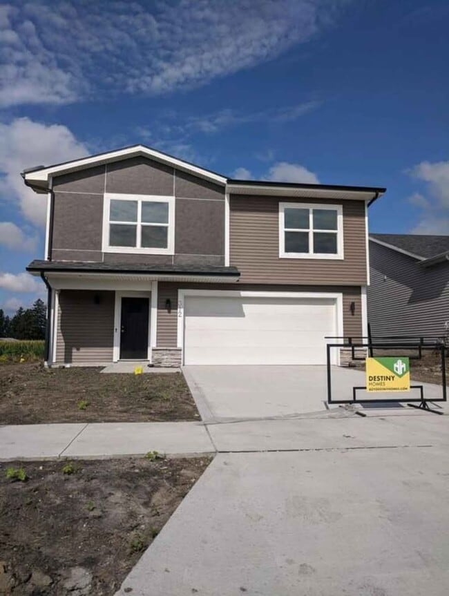 property at 312 NE Whitetail Dr