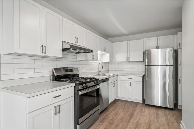The Reserve on Washington in Naperville, IL - Building Photo - Building Photo