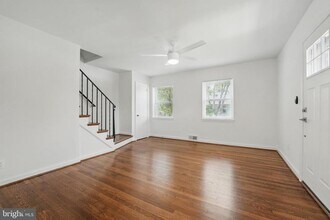201 E Alexandria Ave in Alexandria, VA - Building Photo - Building Photo