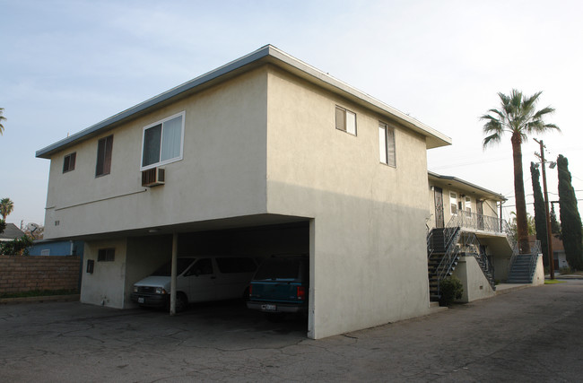 5717 Fulcher Ave in North Hollywood, CA - Building Photo - Building Photo