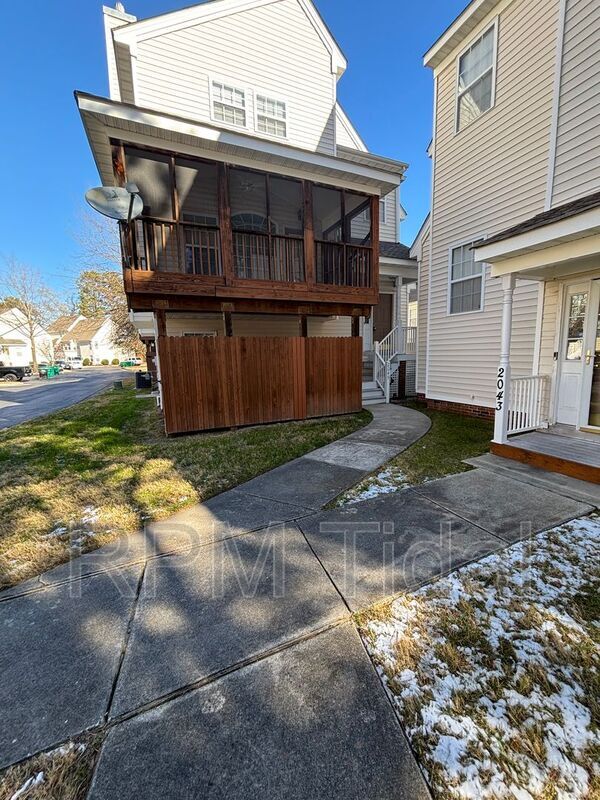 property at 2045 Nicklaus Dr