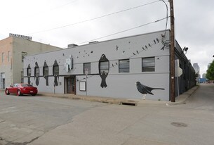 215 N Walton St in Dallas, TX - Building Photo