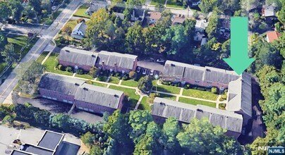 522 Maple Ave in Ridgewood, NJ - Building Photo - Building Photo