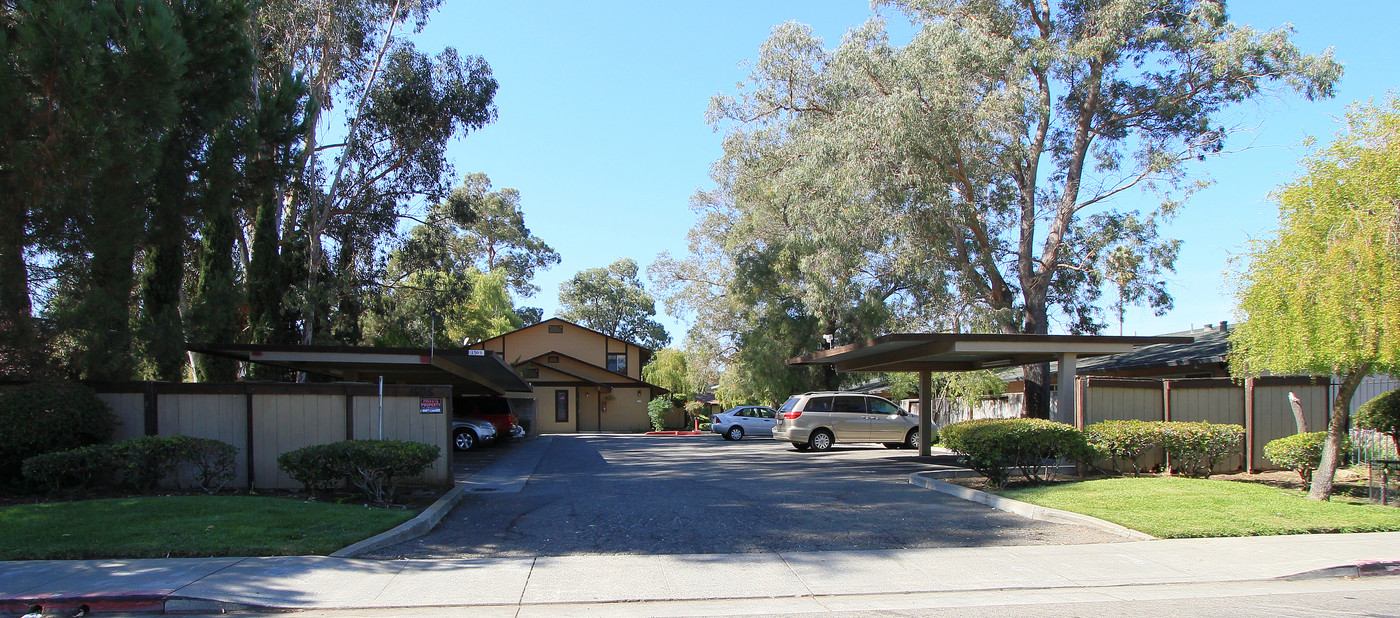 1505 Union Ave in Fairfield, CA - Building Photo