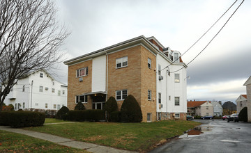 Hamilton Garden Apartments in Poughkeepsie, NY - Building Photo - Building Photo