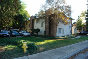 404 Hickory St Apartments