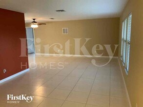 233 SW 38th St in Cape Coral, FL - Building Photo - Building Photo