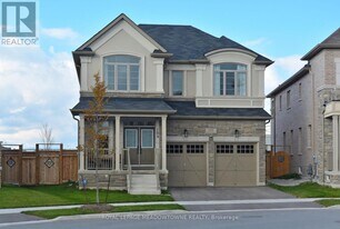 103 Goodwin Cres in Milton, ON - Building Photo