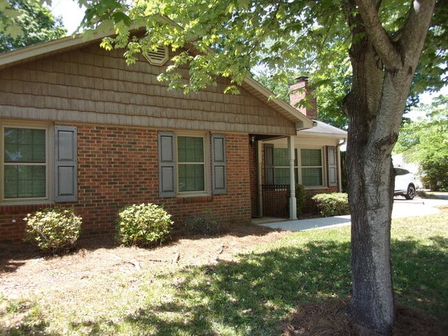522 N Jones Ave in Rock Hill, SC - Building Photo - Building Photo