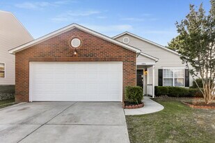 11016 Thousand Oaks Dr in Huntersville, NC - Building Photo