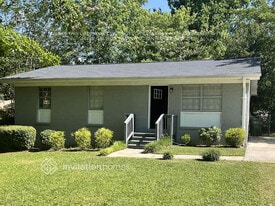 4085 Brewer Dr SW in Atlanta, GA - Building Photo