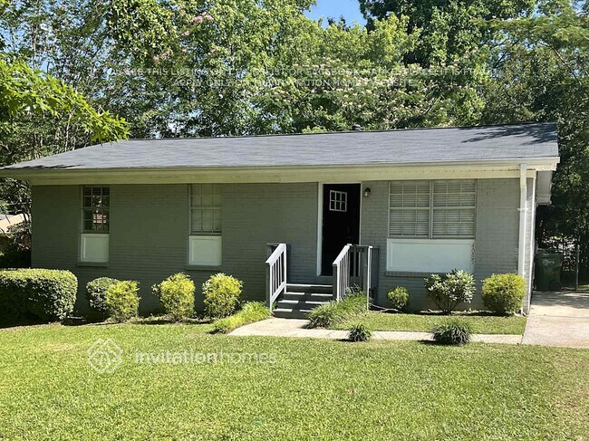 property at 4085 Brewer Dr SW