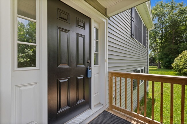 112A Westville Ave in Danbury, CT - Building Photo - Building Photo