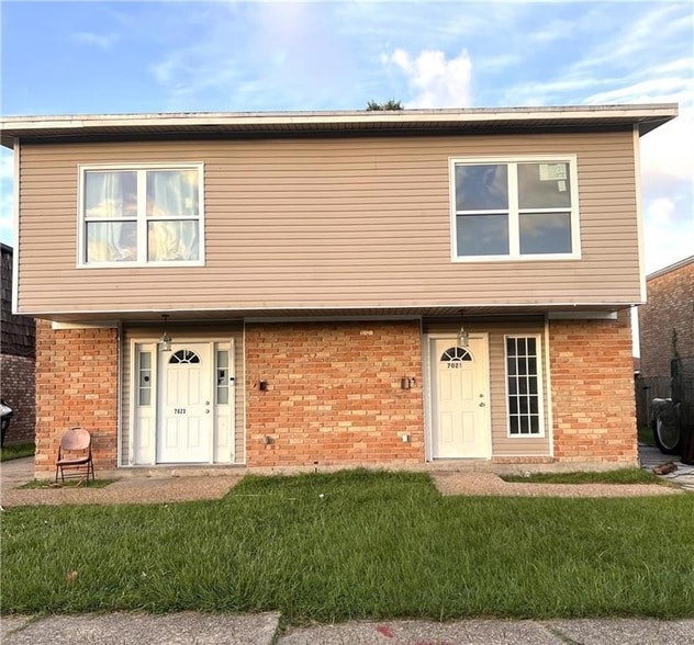 property at 7021 Yorktown Dr