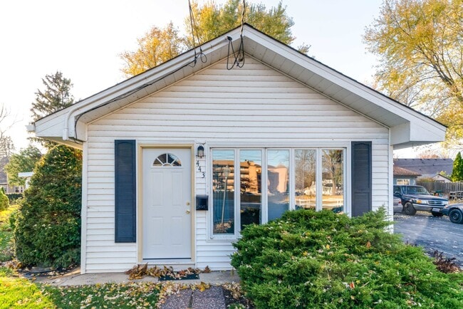 property at 443 N Main St