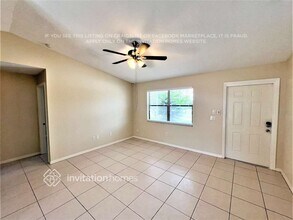 555 NW Conover St in Port St. Lucie, FL - Building Photo - Building Photo