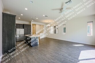 7441 E Via De Luna Dr in Scottsdale, AZ - Building Photo - Building Photo