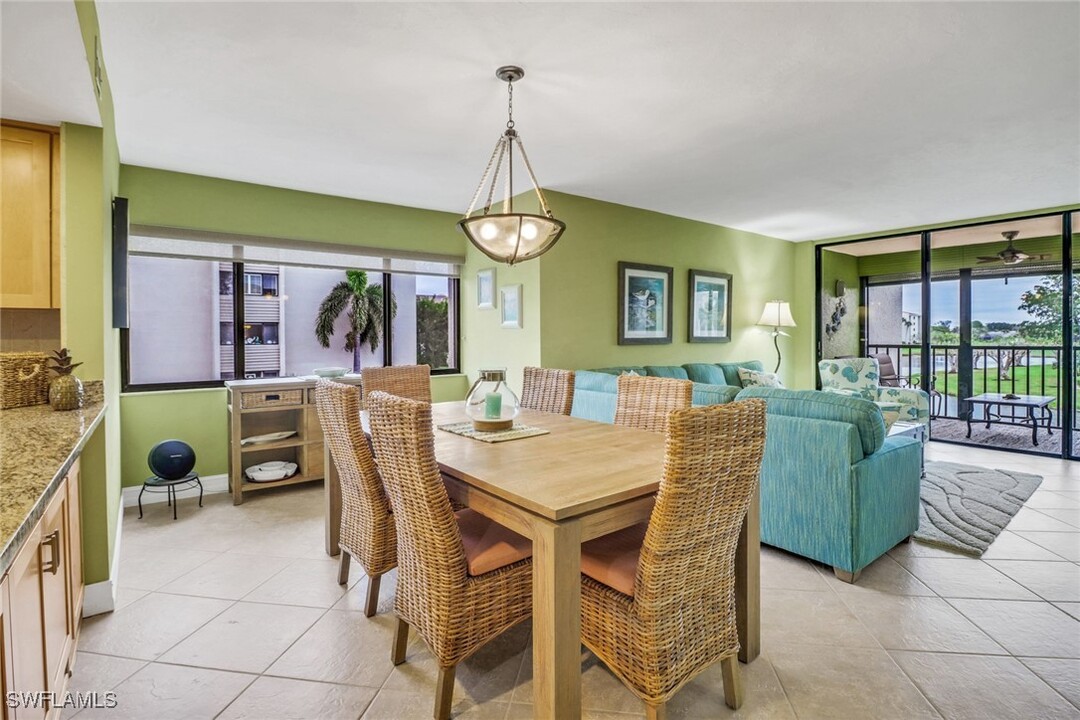 4240 Steamboat Bend in Ft. Myers, FL - Building Photo