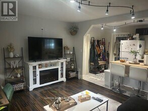 322 Codrington St in Barrie, ON - Building Photo - Building Photo