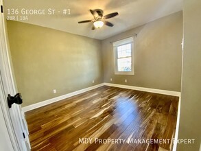 136 George St in St Catharines, ON - Building Photo - Building Photo