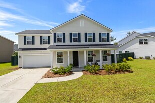 95 Minning Loop in Richmond Hill, GA - Building Photo