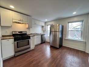 59 W 7th St, Unit 2 in Boston, MA - Building Photo - Building Photo